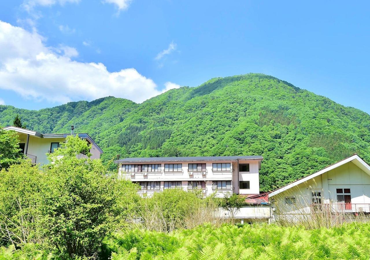 筋肉と自然と遊ぶ宿 田島館 Takayama (Gifu) Exterior foto