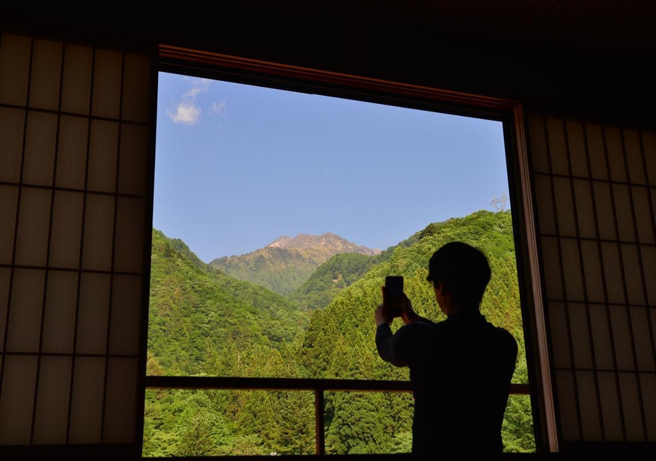 筋肉と自然と遊ぶ宿 田島館 Takayama (Gifu) Exterior foto